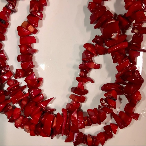 Vintage Jewelry - RED CORAL DEEP RED NECKLACE 3 LAYERED CHOKER  ORIGINAL ANTIQUE CLASP VINTAGE